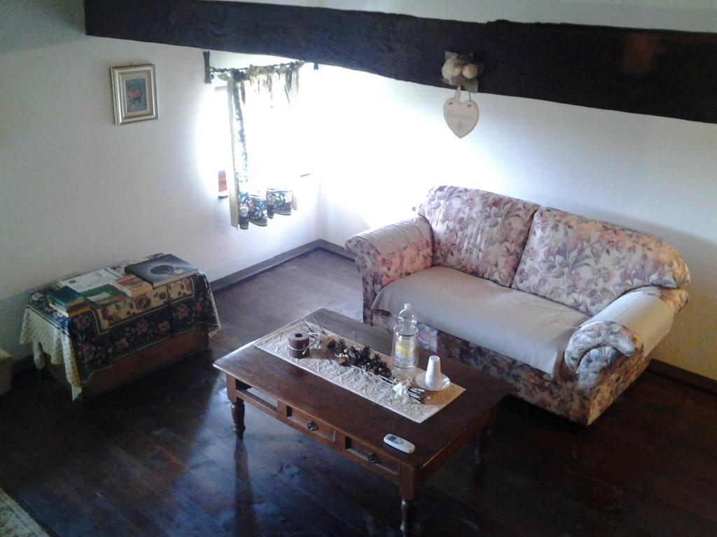 Agriturismo Casa Delle Rose Winery Ruttàrs Екстериор снимка